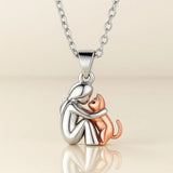Collier porte-bonheur avec motif de chat